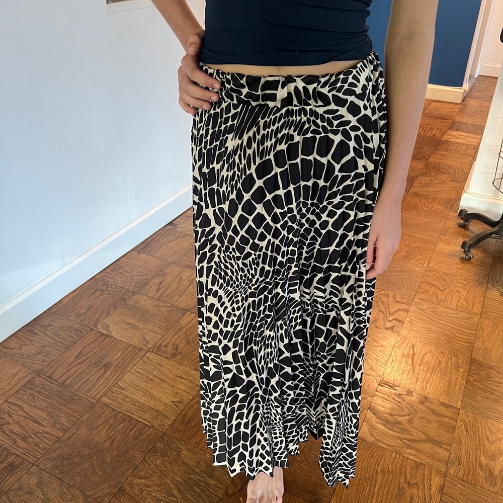 Leopard print long skirt